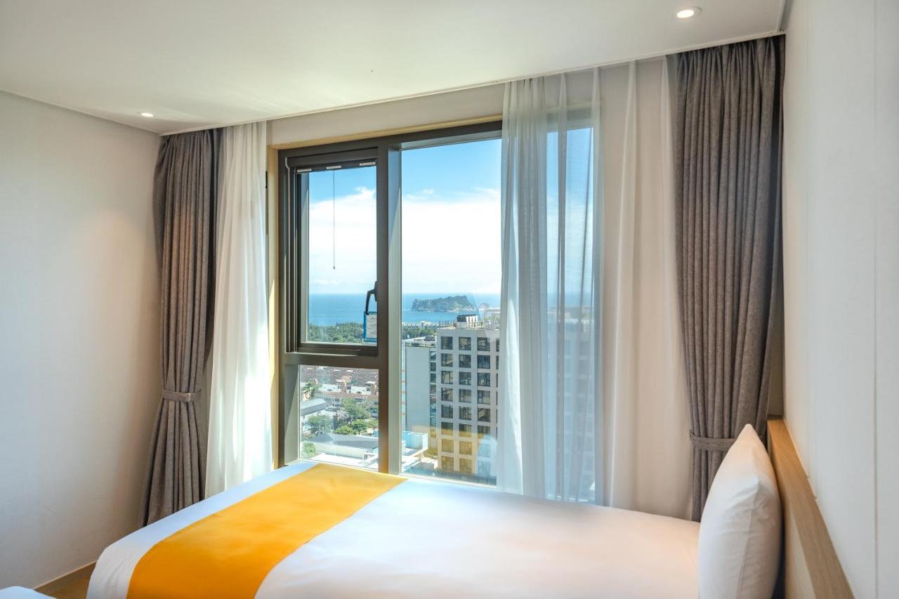 Seogwipo Hills Hotel מראה חיצוני תמונה